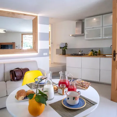 Casa Dei Fiori Casa de Férias *